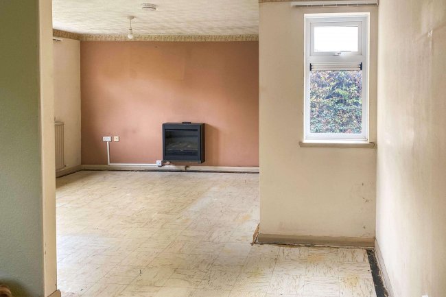 22 The Glebe, Calne, Wiltshire, SN11 8HB 3