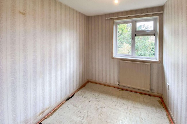 22 The Glebe, Calne, Wiltshire, SN11 8HB 3