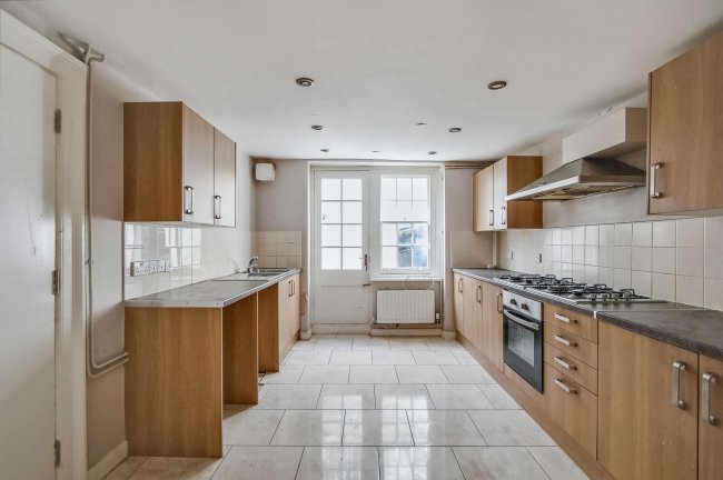 9 Goodge Place, Fitzrovia, London, W1T 4SG 7