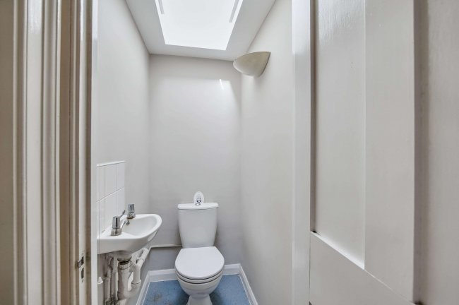 9 Goodge Place, Fitzrovia, London, W1T 4SG 7