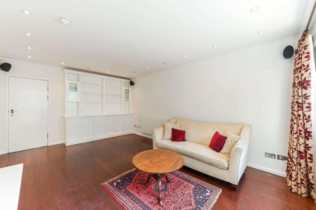 27 Eaton Row, Belgravia, London SW1W 0JA 4