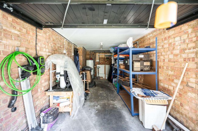 27 Eaton Row, Belgravia, London SW1W 0JA 4