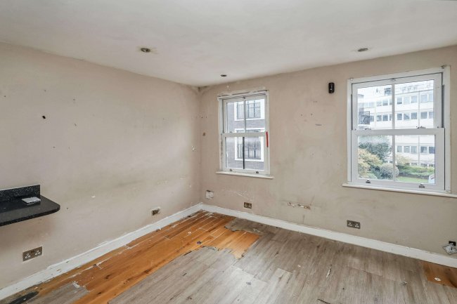 80 Cleveland Street, Fitzrovia, London W1T 6NE 3