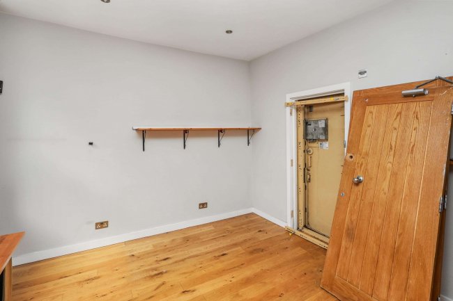 80 Cleveland Street, Fitzrovia, London W1T 6NE 3