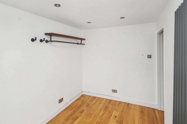 80 Cleveland Street, Fitzrovia, London W1T 6NE 3