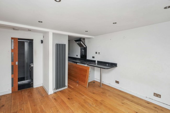 80 Cleveland Street, Fitzrovia, London W1T 6NE 3