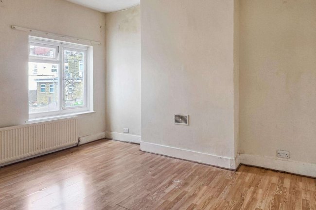 2B Nightingale Road, Harlesden, London NW10 4RH 6