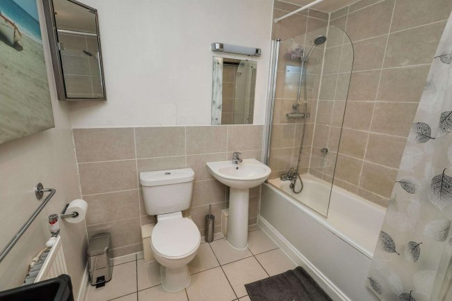 Flat 44, Frost Court, Salk Close, Colindale, London NW9 5XH 8