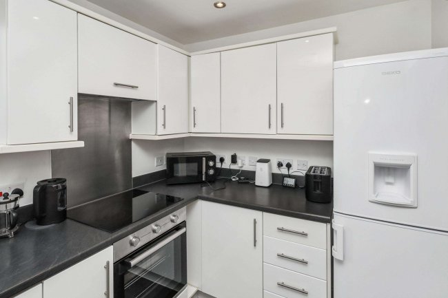 Flat 44, Frost Court, Salk Close, Colindale, London NW9 5XH 8