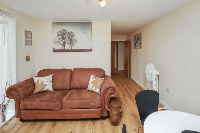 Flat 44, Frost Court, Salk Close, Colindale, London NW9 5XH 8