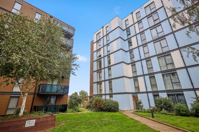 Flat 44, Frost Court, Salk Close, Colindale, London NW9 5XH 8