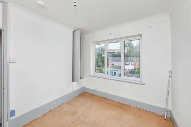 13 Roman Street, Hoddesdon, Hertfordshire, EN11 8JH 1