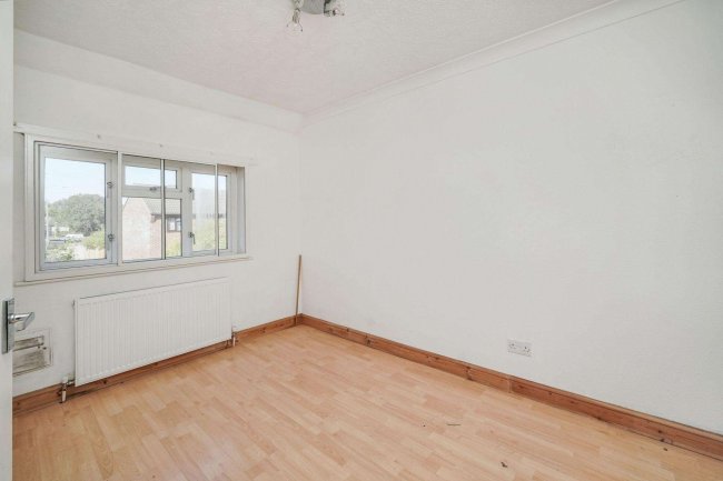 10 Drift Way, Colnbrook, Slough SL3 0LQ 7