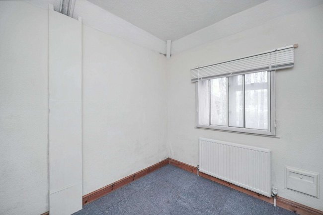 10 Drift Way, Colnbrook, Slough SL3 0LQ 7