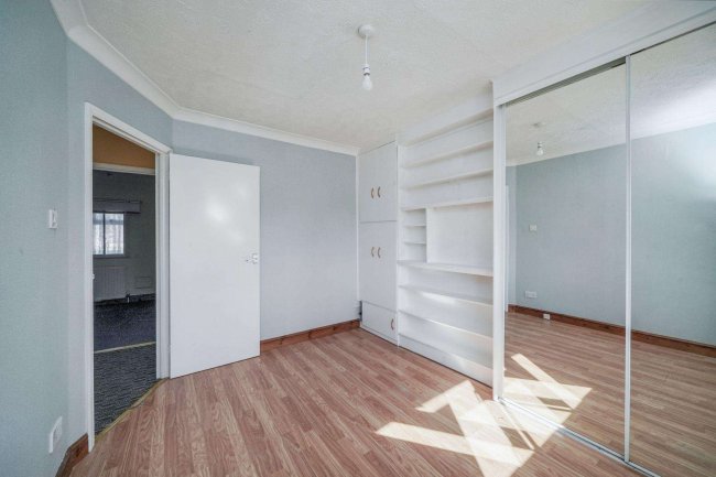 10 Drift Way, Colnbrook, Slough SL3 0LQ 7