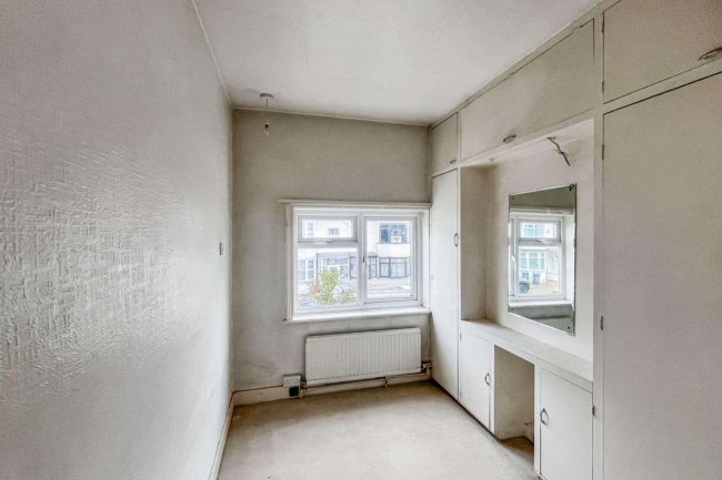 43 Norbury Court Road, Norbury, London SW16 4HU 6