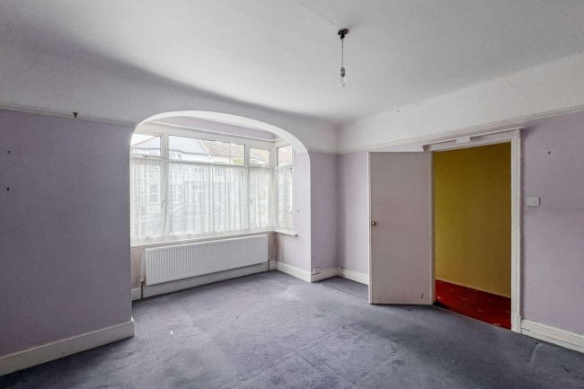 43 Norbury Court Road, Norbury, London SW16 4HU 6