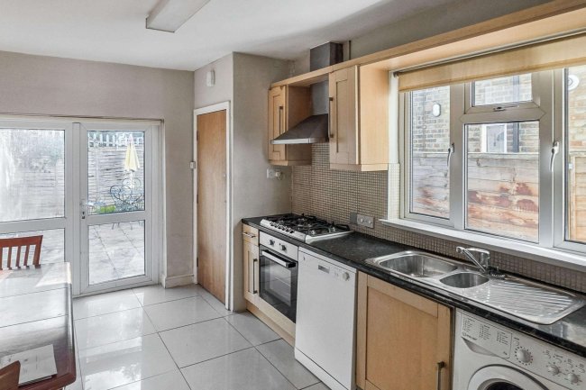 19 Ramsey Road, Acton, London W3 8AZ 69