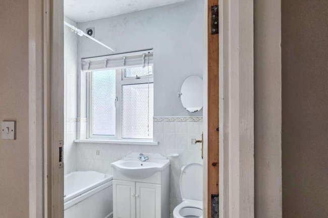 19 Ramsey Road, Acton, London W3 8AZ 69