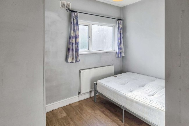 19 Ramsey Road, Acton, London W3 8AZ 69