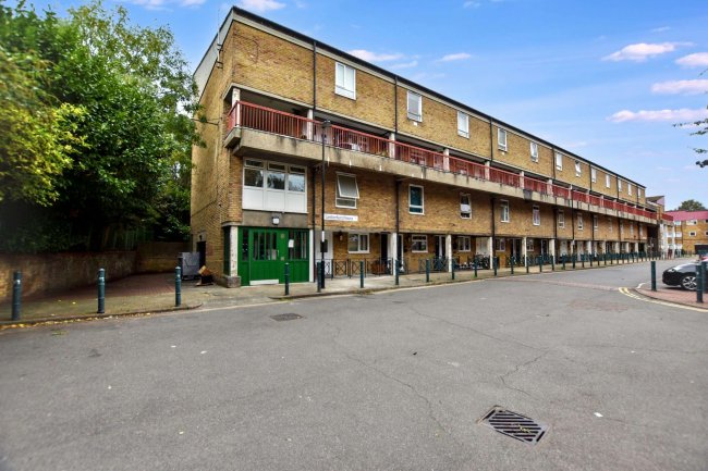 Flat 14 Lamberthurst House, 13 Lovelinch Close, Peckham, London, SE15 1HF 4