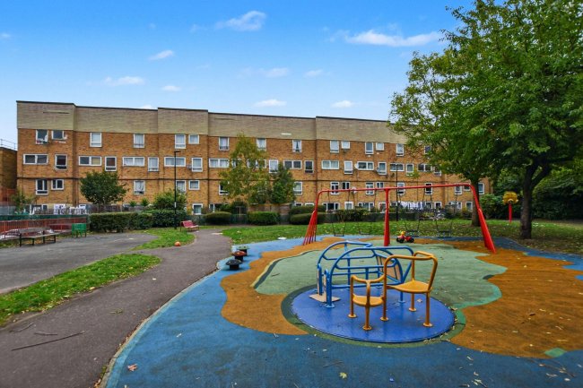 Flat 14 Lamberthurst House, 13 Lovelinch Close, Peckham, London, SE15 1HF 4