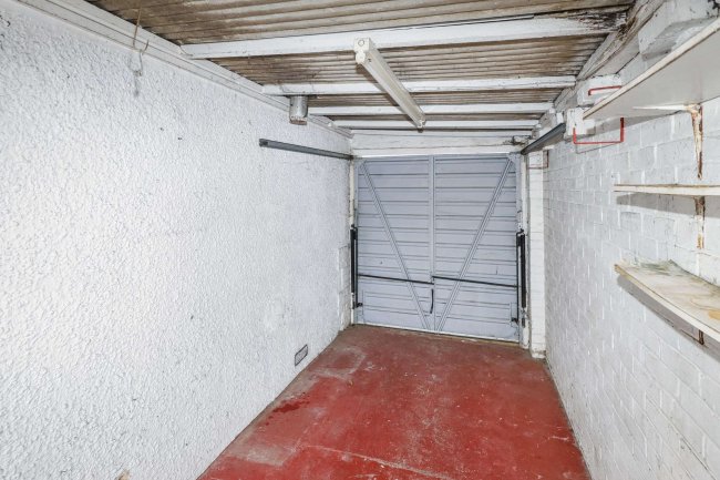 6 Russell Road, Chingford, London, E4 8HB 2