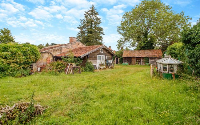 Forge Cottage, Norwich Road, Bracon Ash, Norwich, NR14 8JJ 6