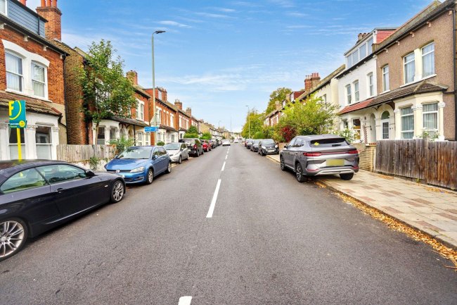 58A Lennard Road, Penge, London, SE20 7LX 4