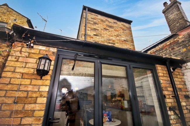 24 Cross Street, Cambridge, CB1 2HW 1