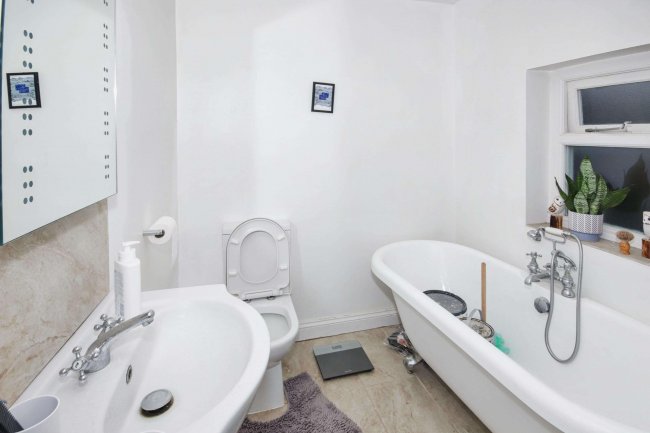 24 Cross Street, Cambridge, CB1 2HW 1