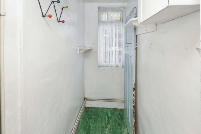 77/79 Tavistock Avenue, St. Albans, Hertfordshire, AL1 2NL 9