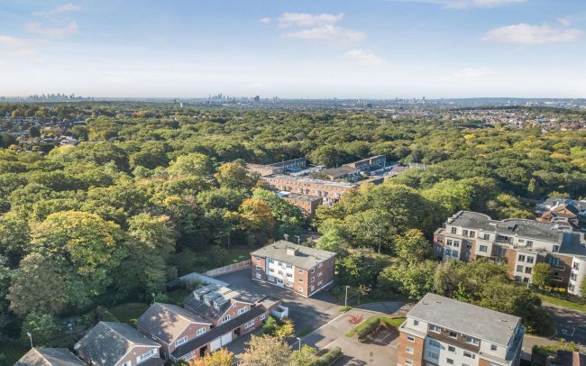 1-6 Whitehall Lodge, Bentley Way, Woodford Green IG8 0SF 10