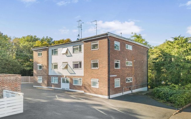 1-6 Whitehall Lodge, Bentley Way, Woodford Green IG8 0SF 10
