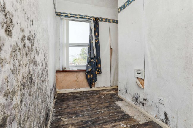 52 Lucerne Road, Wallasey, CH44 7HA 10