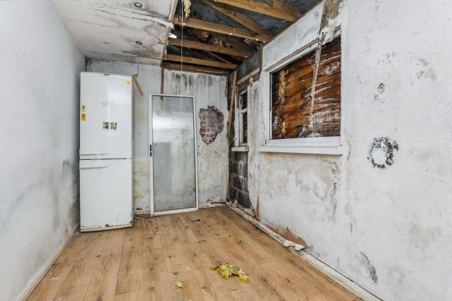 52 Lucerne Road, Wallasey, CH44 7HA 10