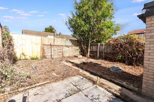 10 Beaumaris Road, Sawtry, Huntingdon, Cambridgeshire PE28 5SF 4