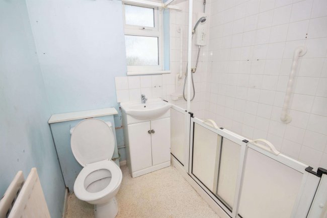 10 Beaumaris Road, Sawtry, Huntingdon, Cambridgeshire PE28 5SF 4