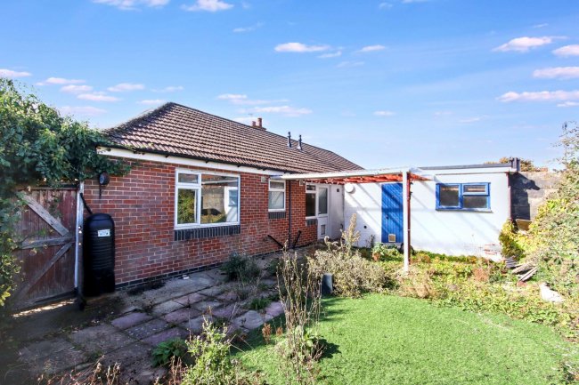 14 Montagu Road, Great Stukeley, Cambridgeshire, PE28 4AS 10