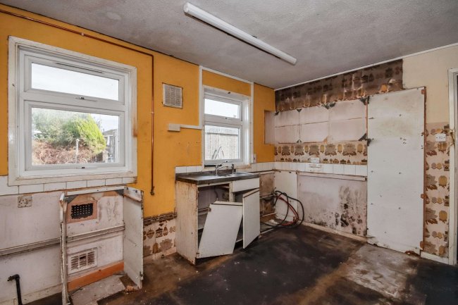 16 Dukes Road, Eaton Socon, St. Neots, Cambridgeshire, PE19 8DD 7