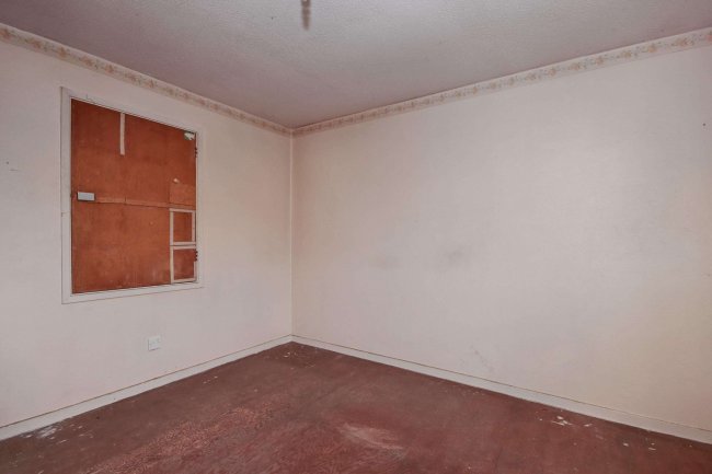 16 Dukes Road, Eaton Socon, St. Neots, Cambridgeshire, PE19 8DD 7