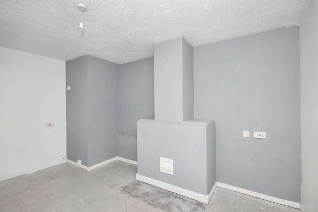 5 The Leys, Sawtry, Huntingdon, Cambridgeshire, PE28 5SE 3