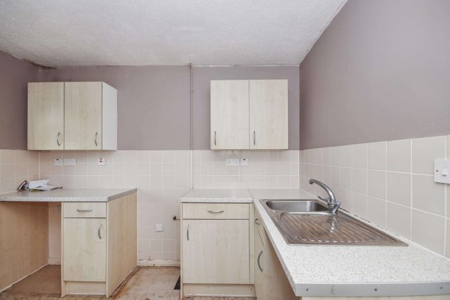 5 The Leys, Sawtry, Huntingdon, Cambridgeshire, PE28 5SE 3