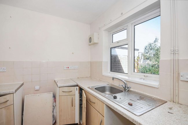 7 Chequers Close, Fenstanton, Cambridgeshire, PE28 9QY 7