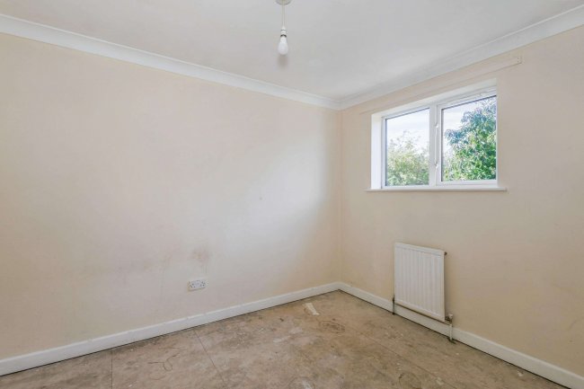 14 Bowness, Wellingborough, Northamptonshire, NN8 3FS 10