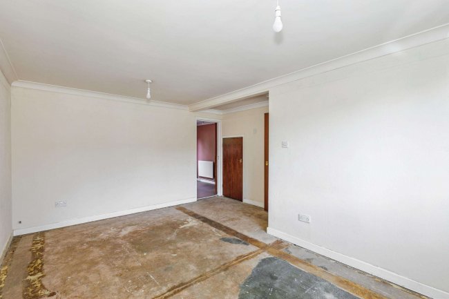 14 Bowness, Wellingborough, Northamptonshire, NN8 3FS 10