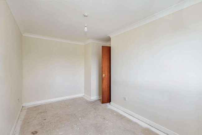 14 Bowness, Wellingborough, Northamptonshire, NN8 3FS 10