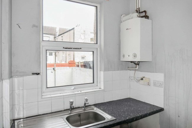 2 Chesterfield Road, Blackpool, Lancashire, FY1 2PP 15