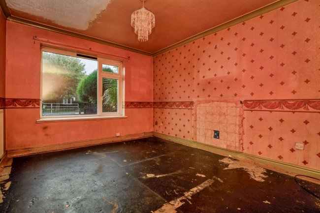 51 Town Lane, Southport, PR8 6NJ 5