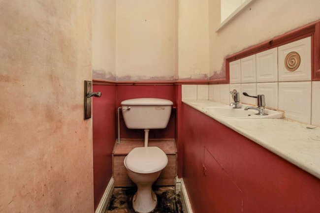 51 Town Lane, Southport, PR8 6NJ 5